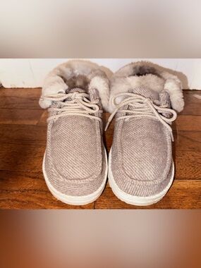 Cozy Hey Dude Faux-Fur Lined Slip-On Sneakers in Taupe